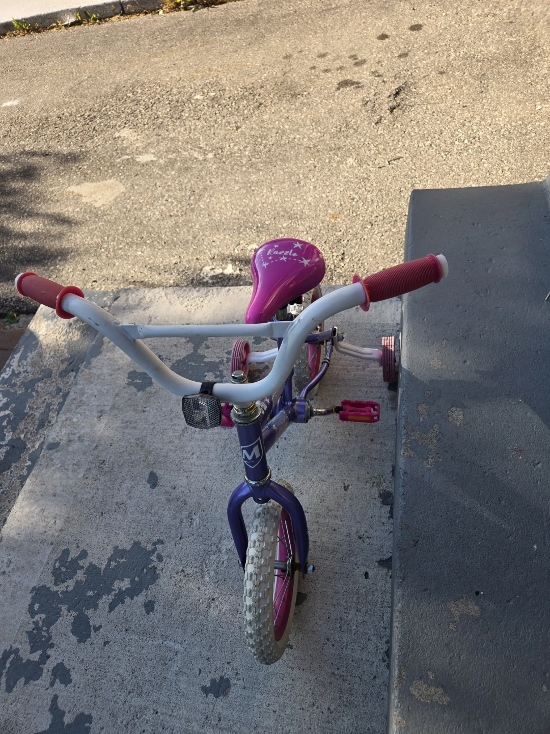 Mongoose Razzle Kids Bike - photo 3