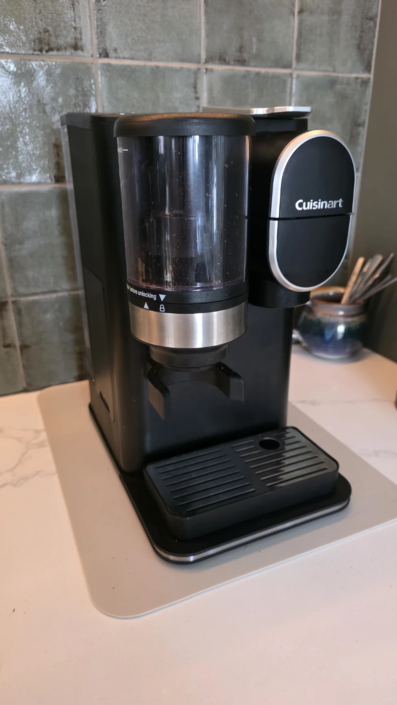 Cuisinart coffee maker with built in grinder