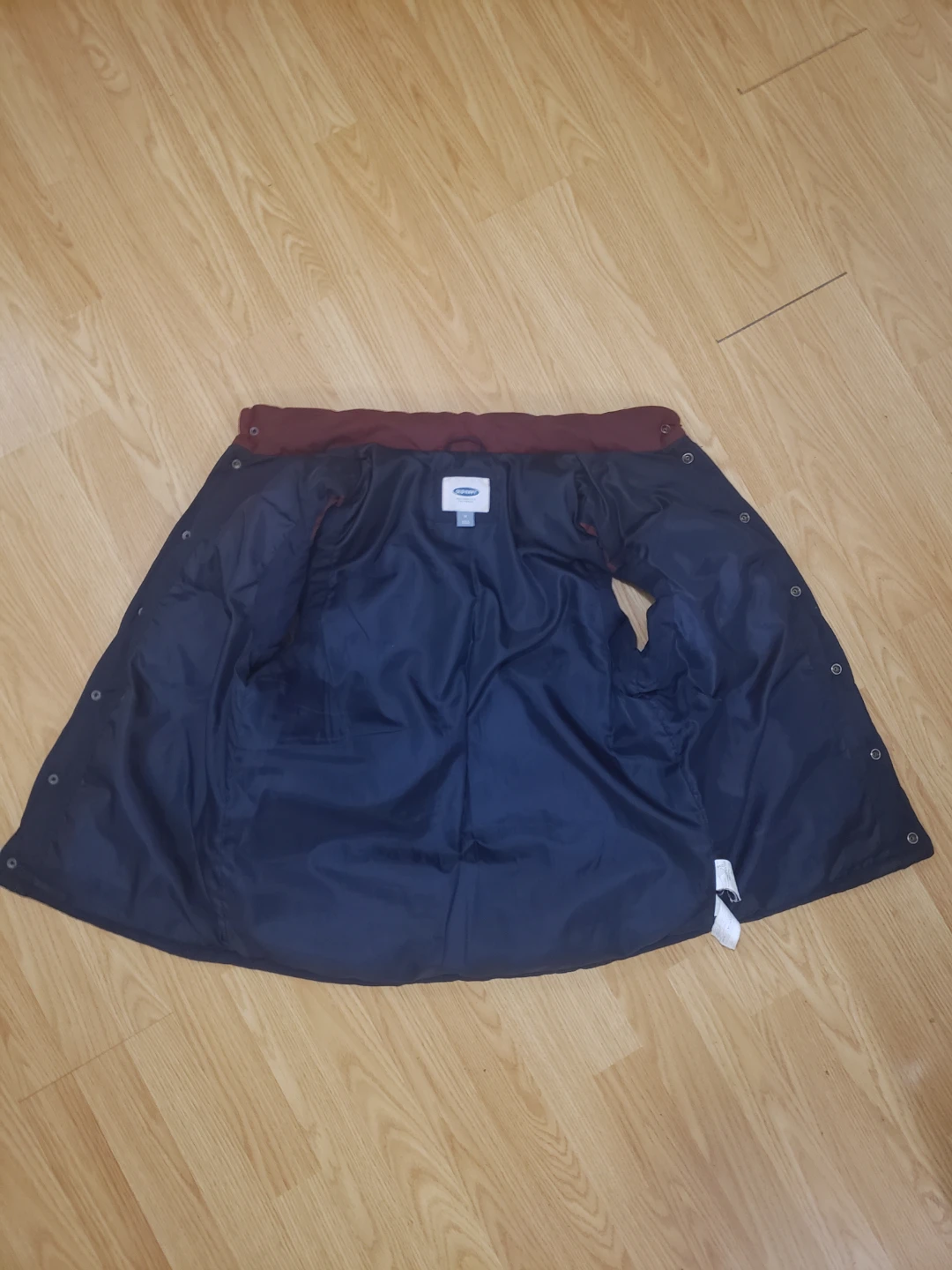 Medium Old Navy Puffer Vest Maroon and Navy - photo 5