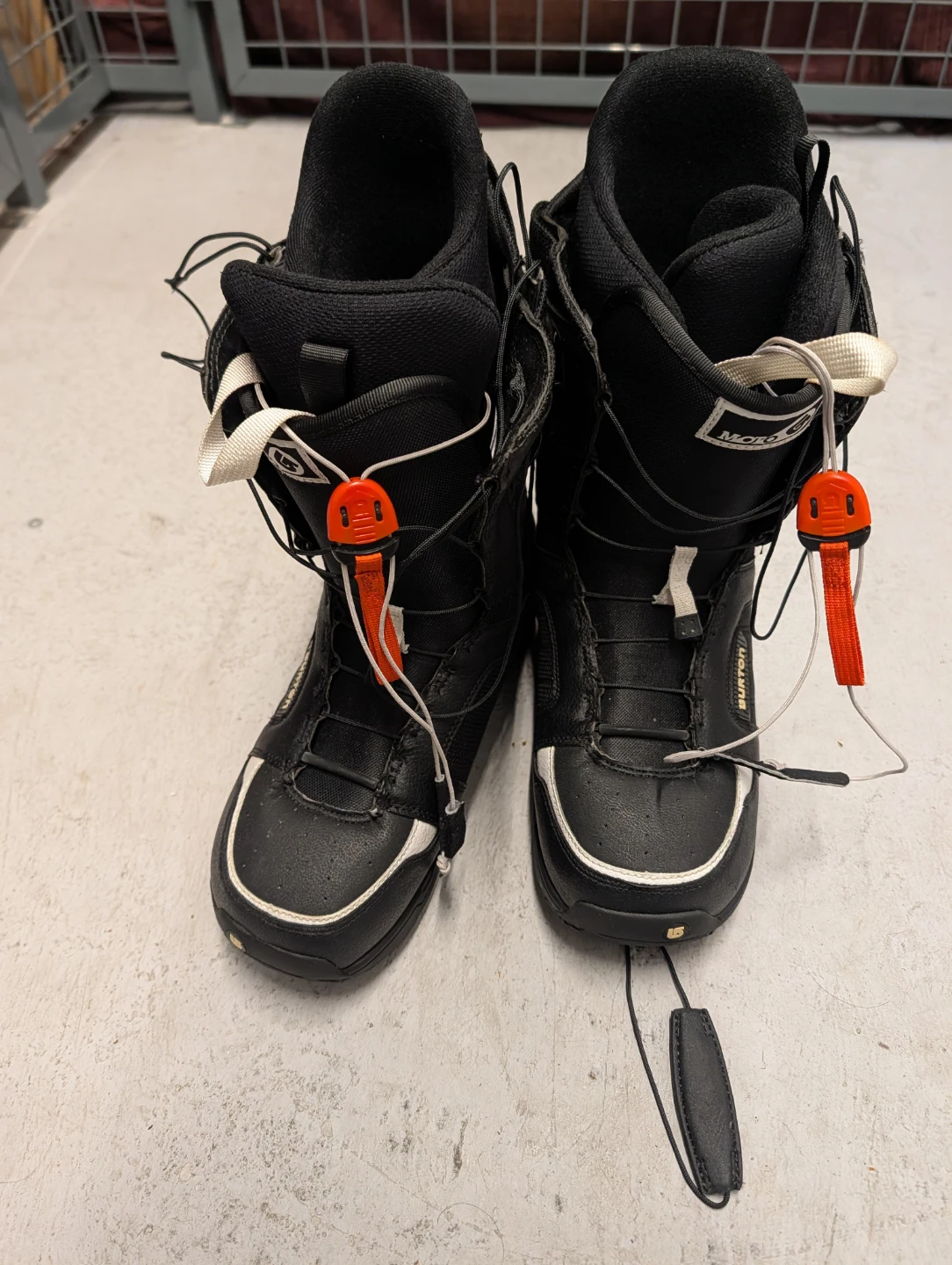 Burton Moto Snowboard Boots Men's Size 11