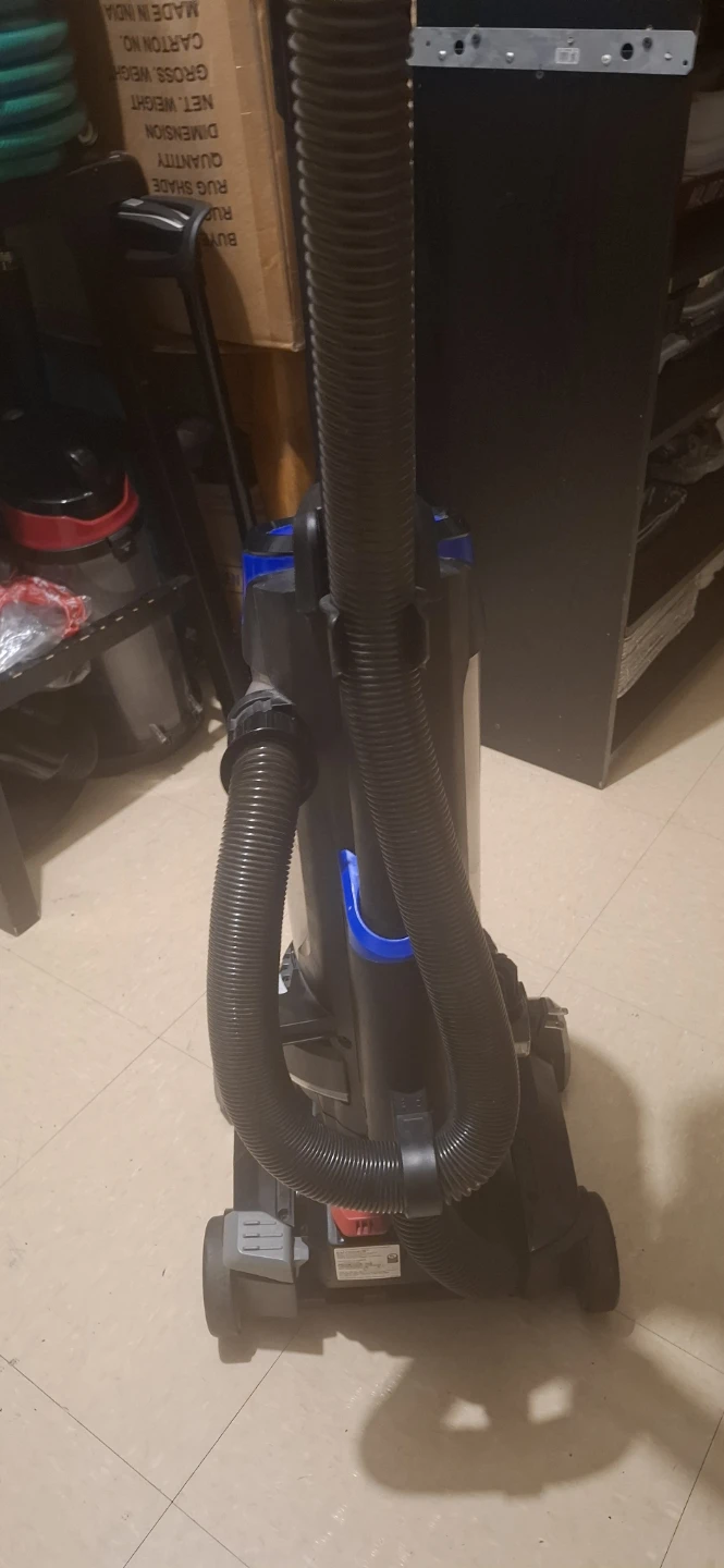 Bissell Cleanview Swivel Rewind Vacuum - photo 2