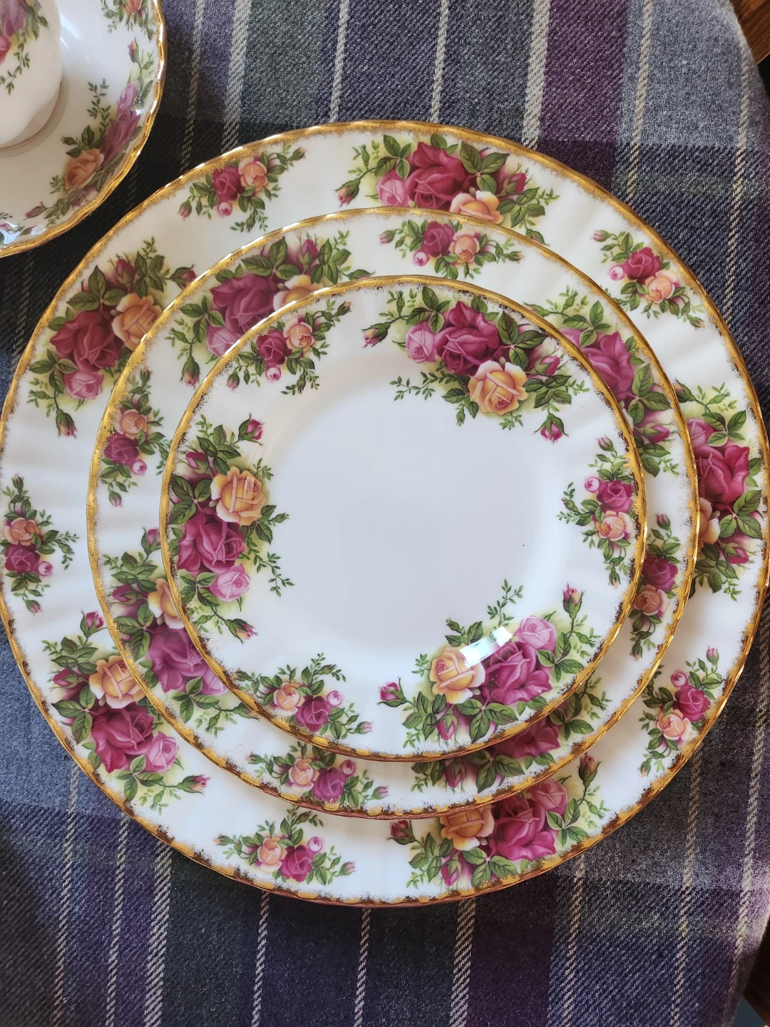 Royal Albert Old Country Roses Dinnerware Set - photo 5