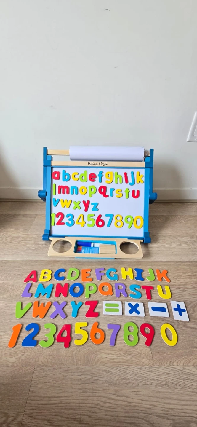 Melissa & Doug Tabletop Easel