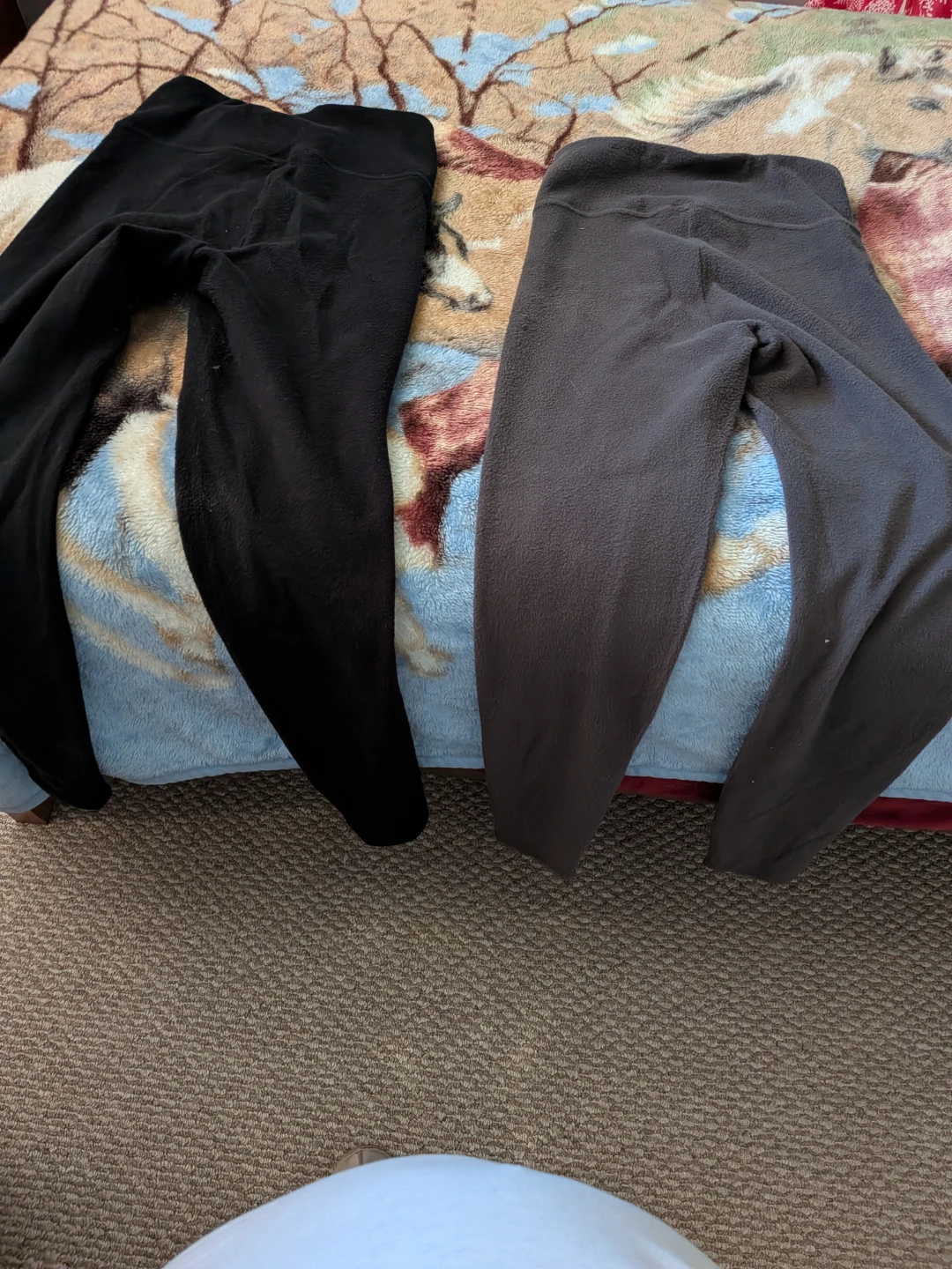 Two pairs of Ardene fleece-lined leggings AS IS - photo 2