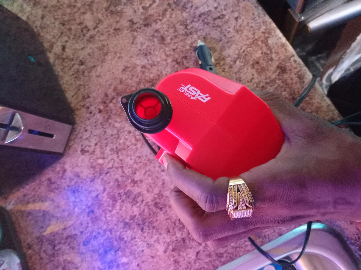 Coleman Quickpump 12V Air Pump - photo 3