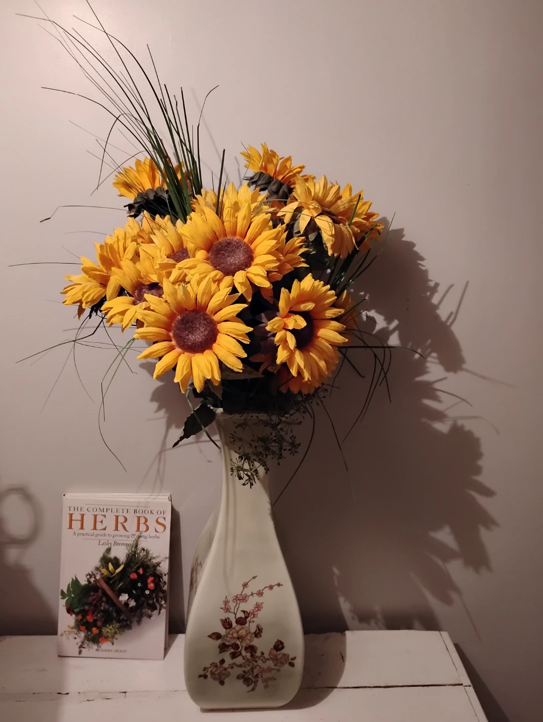 Large 23" mint green vase w/Artificial Sunflowers - photo 2