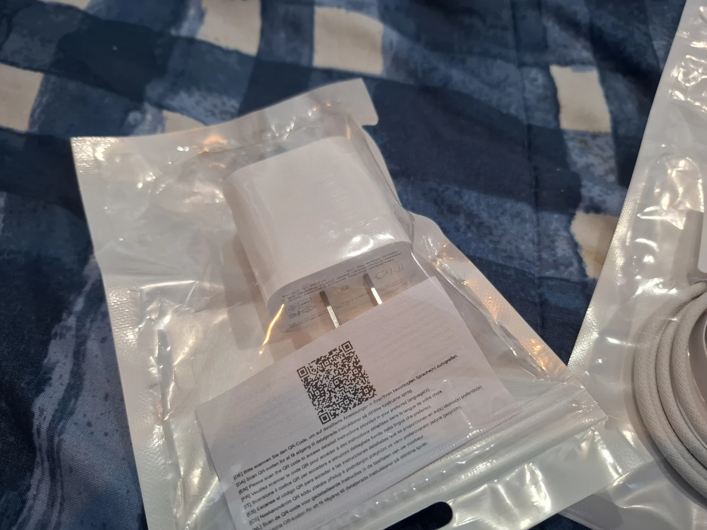 USB-C Power Adapter and Charging Cable - photo 3