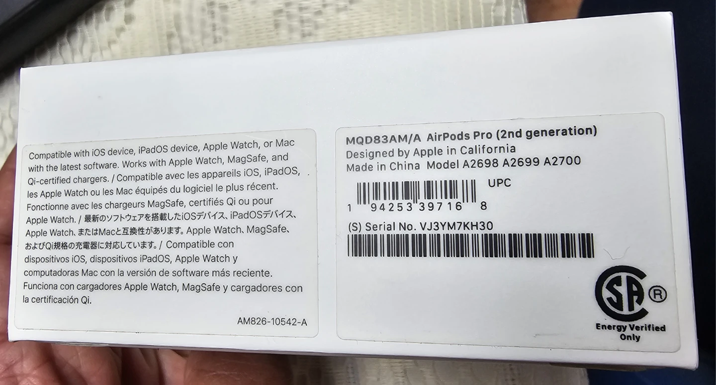Apple AirPods Pro 2nd Generation with MagSafe Case - photo 3