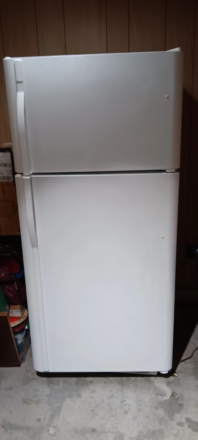 White Top-Freezer Refrigerator