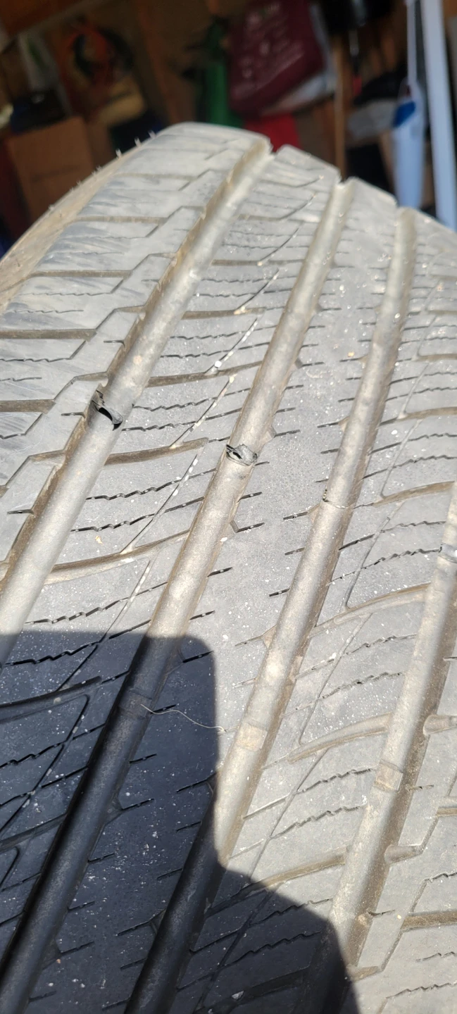 SUV tires - photo 3