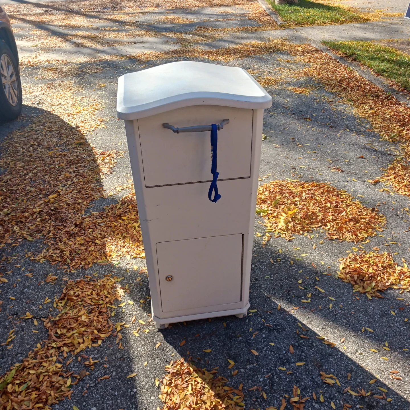White Parcel Drop Box - photo 2