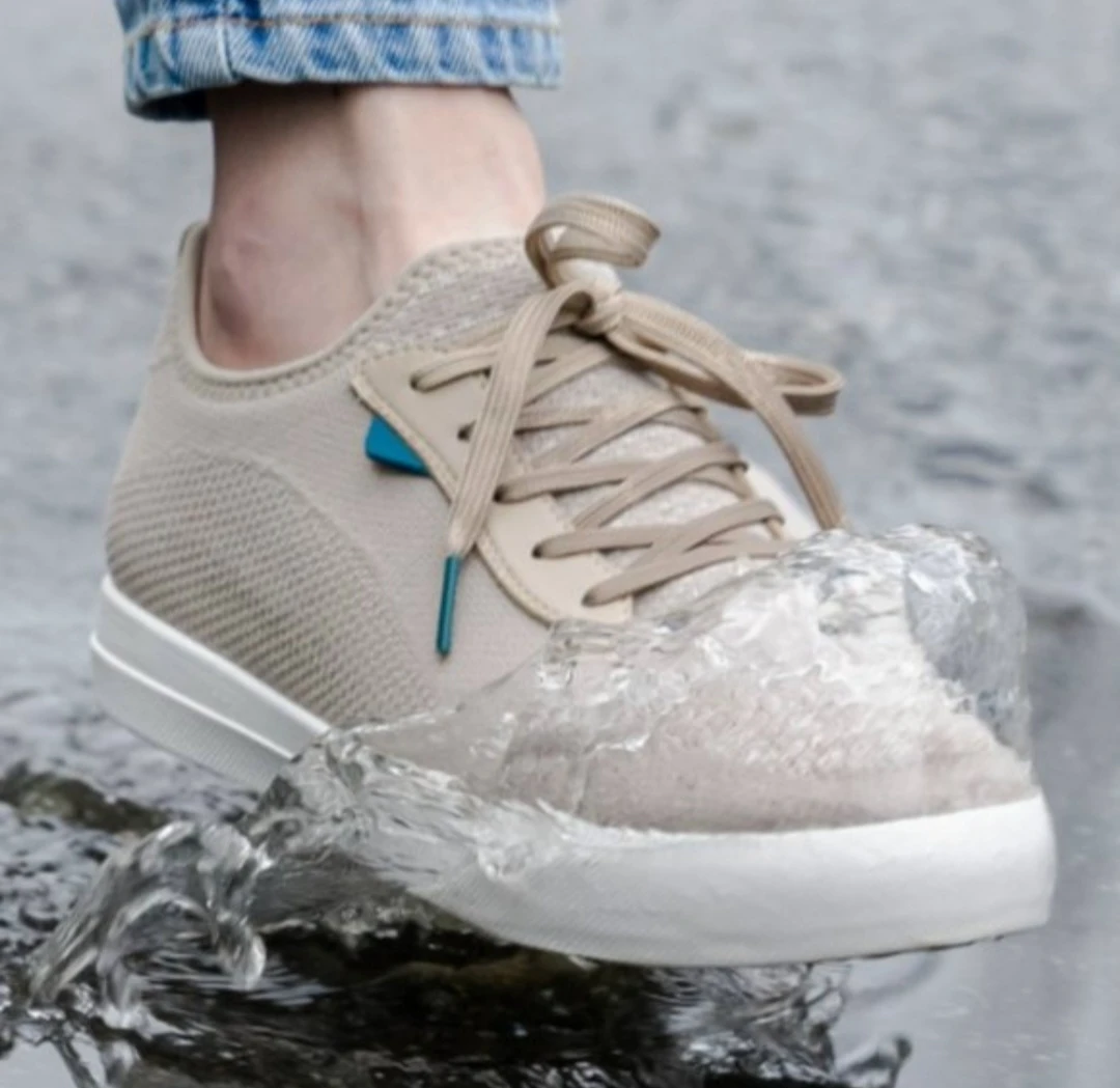 Vessi Weekend Classic Waterproof Sneakers US 10