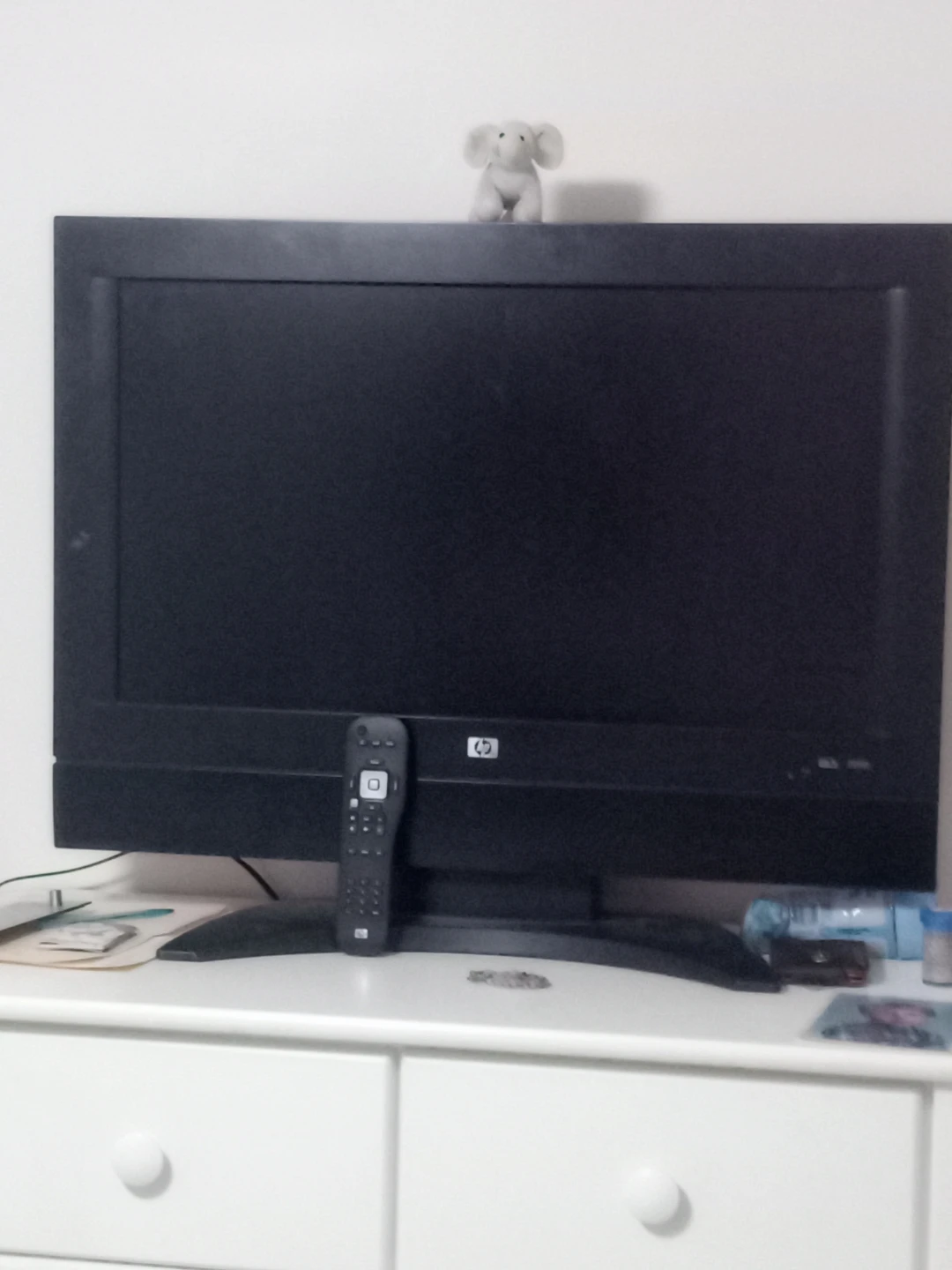 32" colour LDTV for sale.