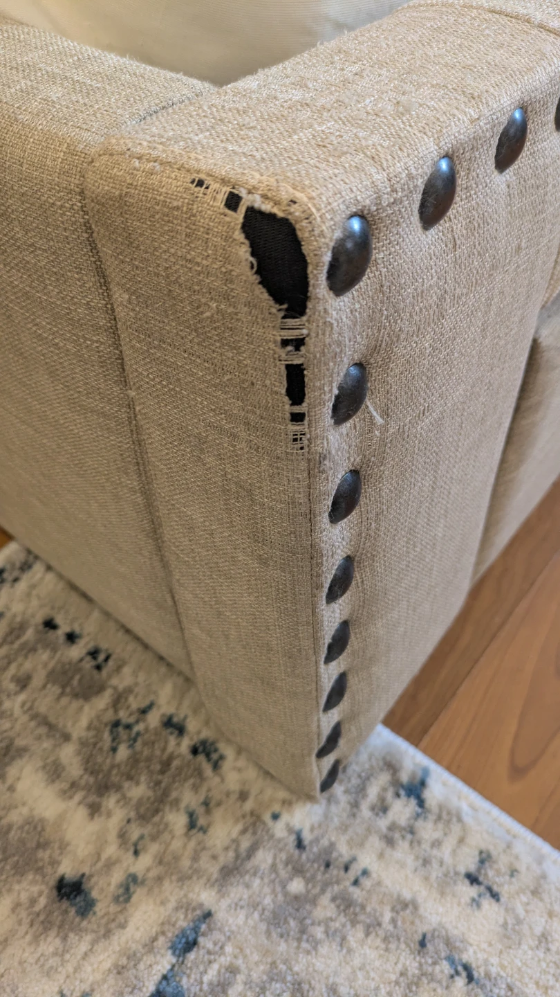 LAST CHANCE! - Upholstered Platform King Size Bed with Storage - photo 4