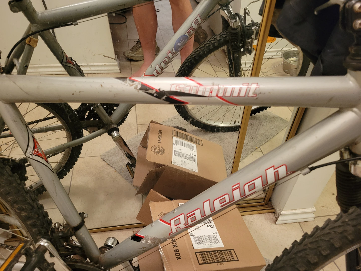 Raleigh Summit Mountain Bike - photo 2