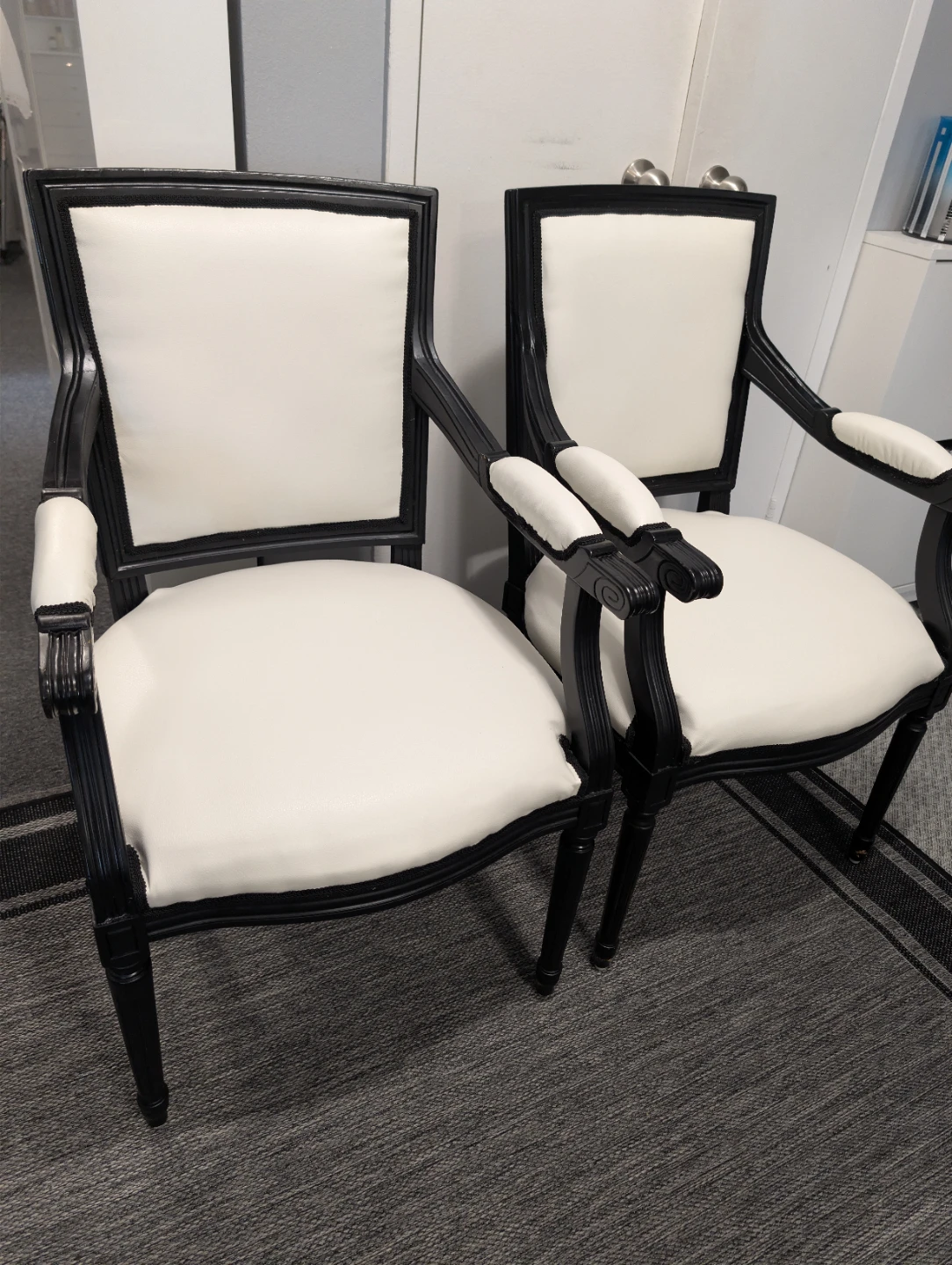 Two black and white accent chairs - photo 3