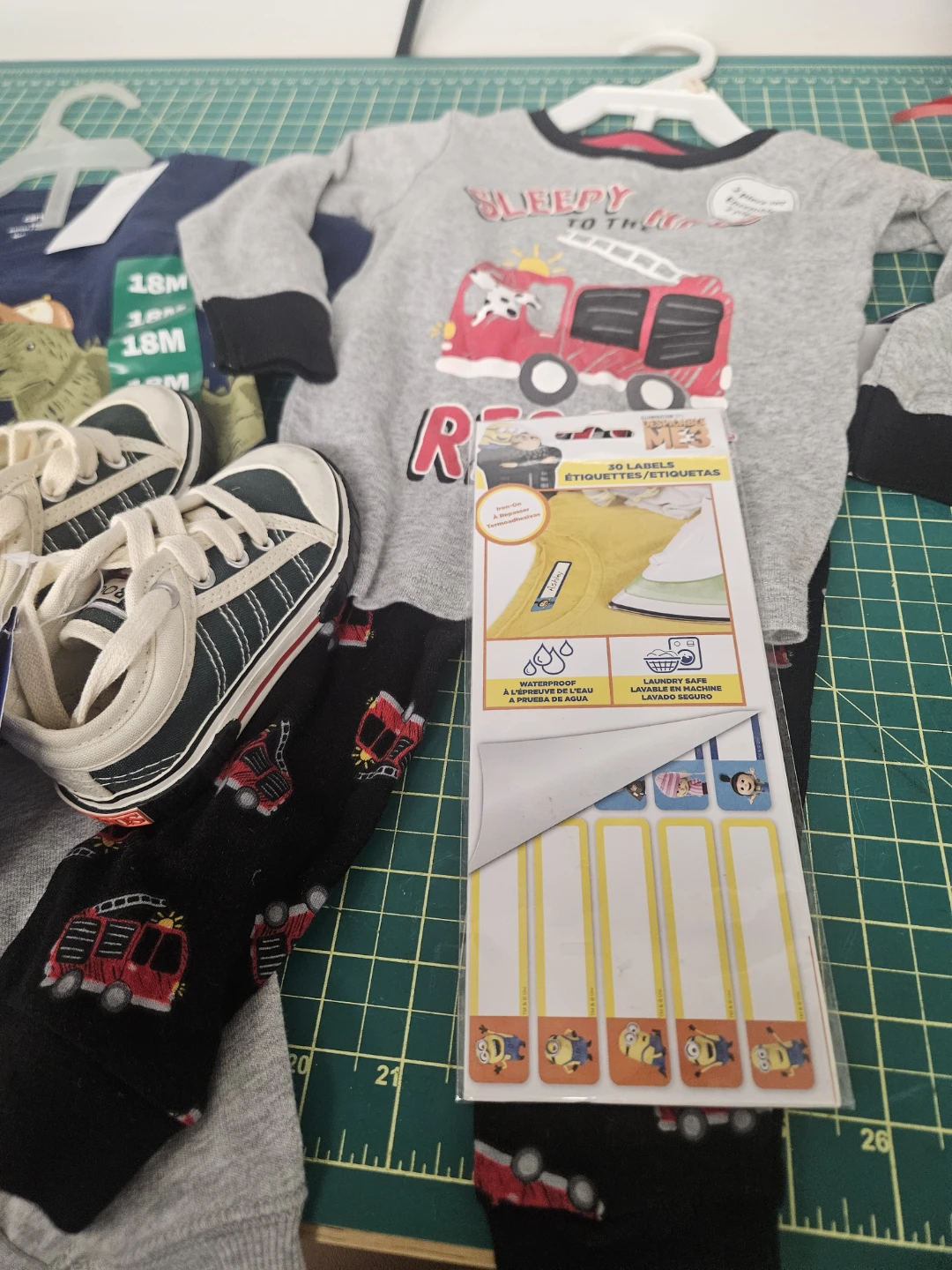 Toddler clothing set and shoes - photo 2