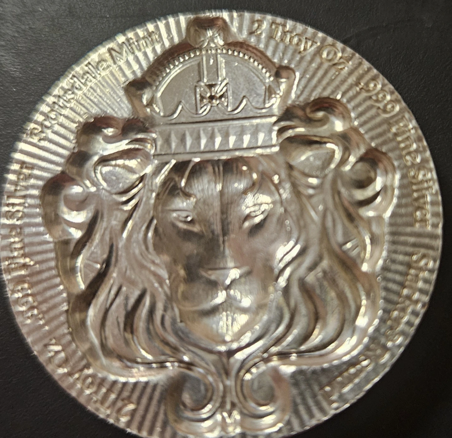 Scottsdale Mint 2 Troy Oz .999 Fine Silver Lion Round - photo 2
