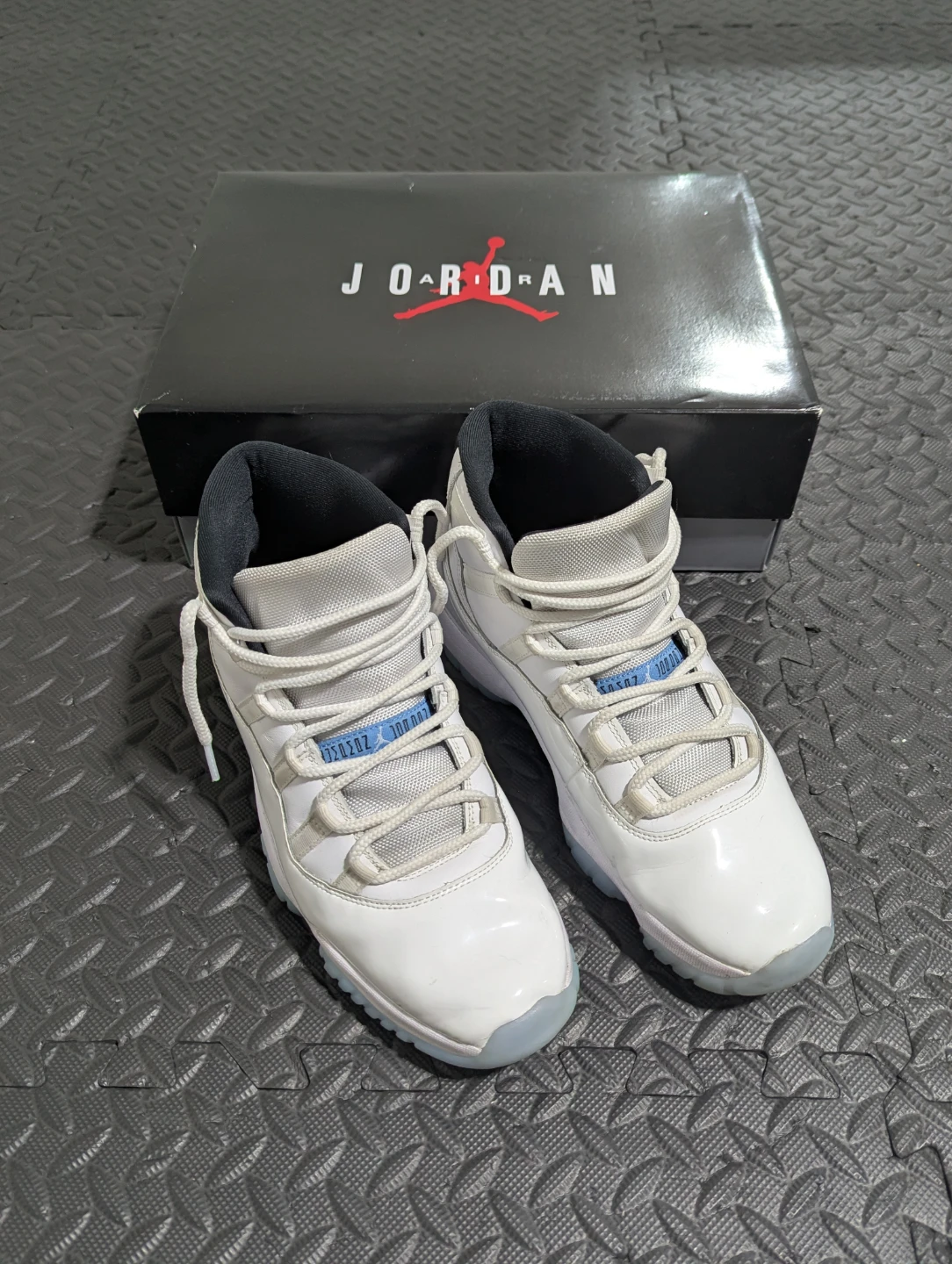 Air Jordan 11 Retro 'Legend Blue' (2024) - Size 11.5 - With Box - photo 4