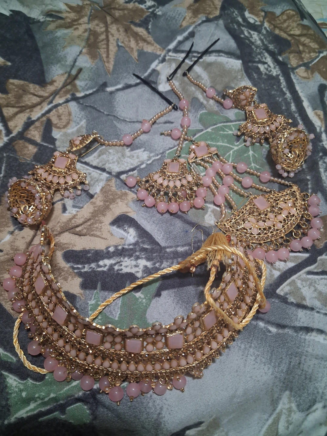 Pink and Gold Tone Jewellery Set