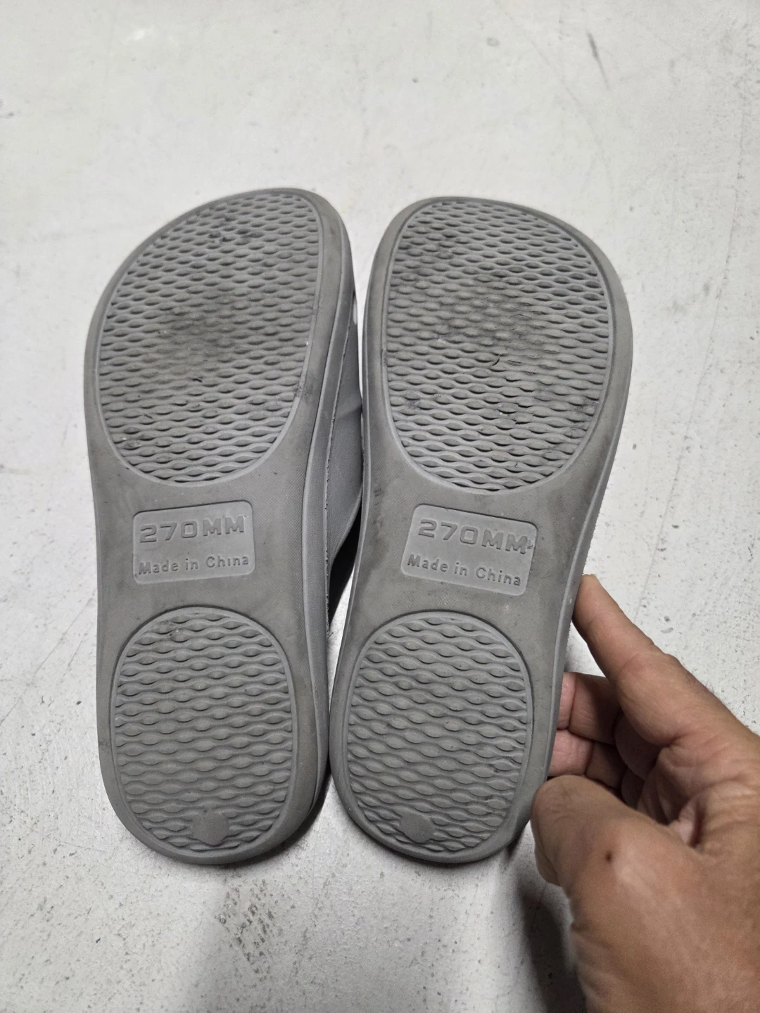 Grey slides, size 270mm - photo 3