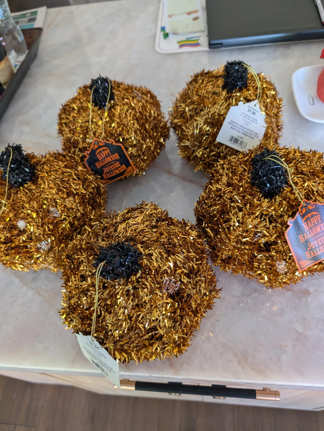 Set of 4 Gold Tinsel Halloween Pumpkins - photo 3