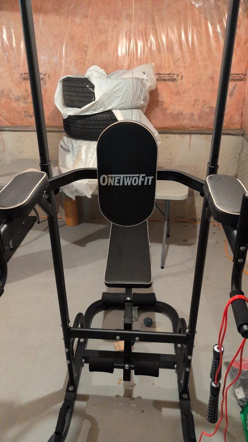 ONETWOFIT Power Tower Home Gym