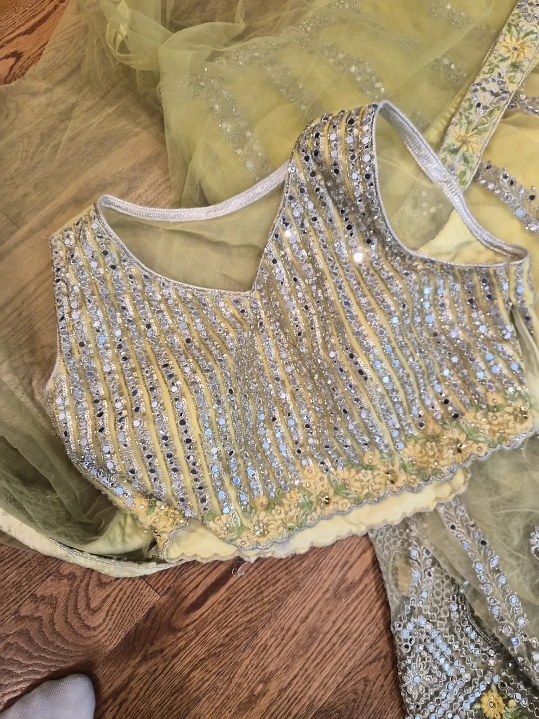 Yellow Lehenga Choli with Mirror Work - photo 3