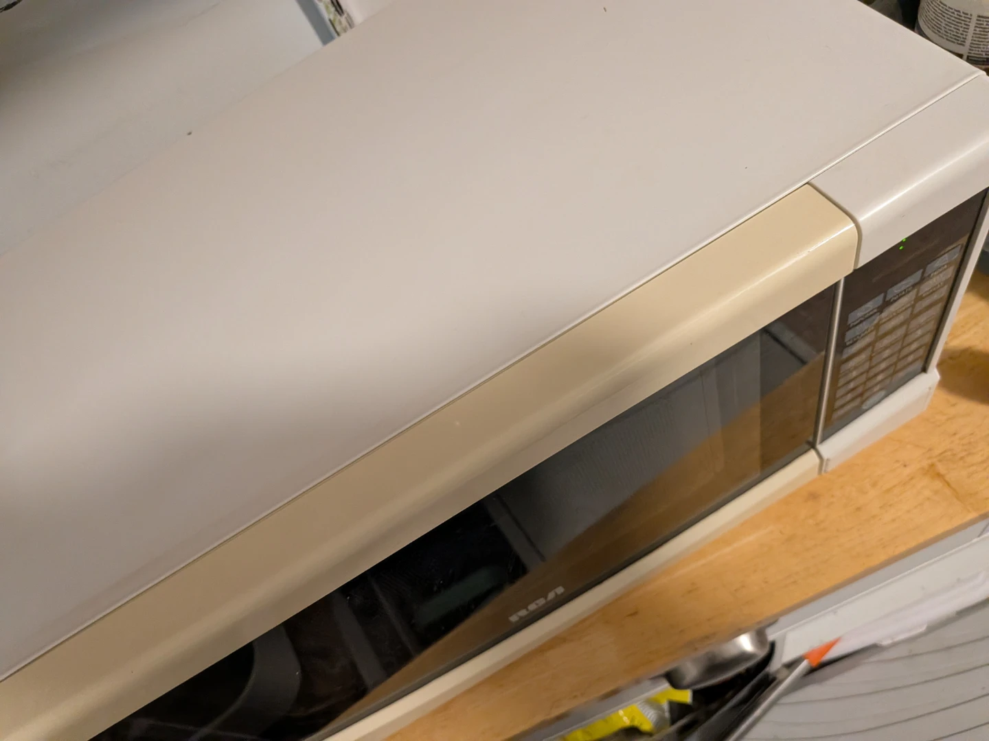 RCA Countertop Microwave - photo 5