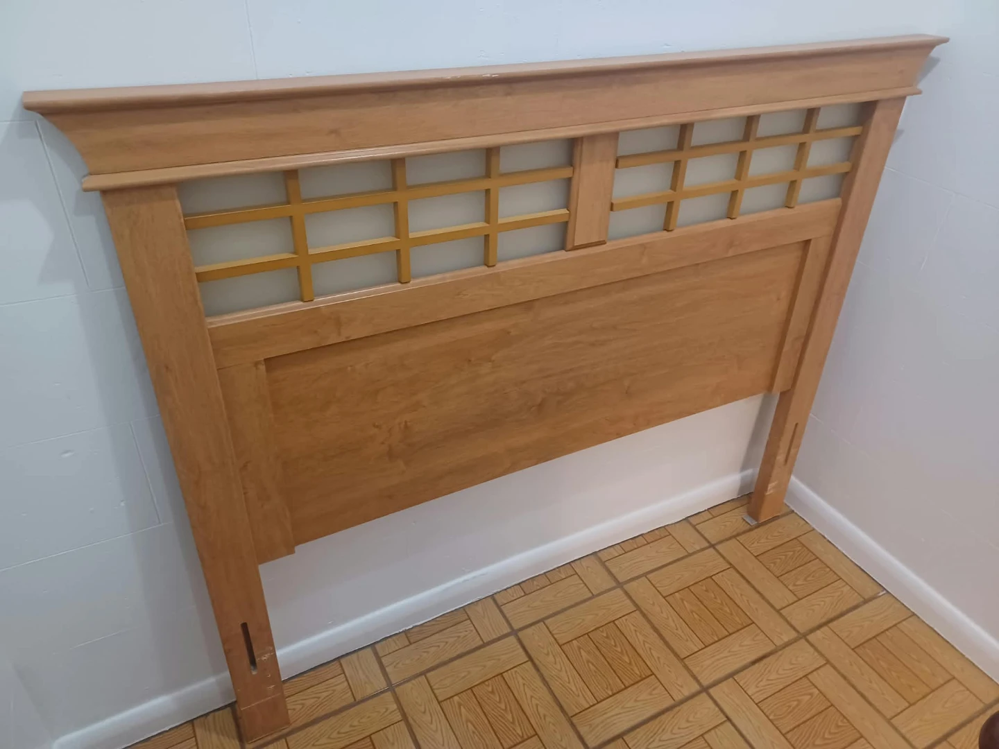 Solid Wood Queen Size Headboard - photo 2