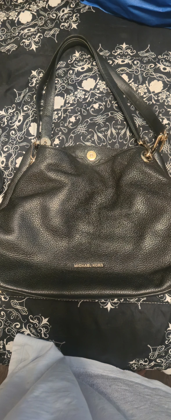 Michael Kors Black Pebbled Leather Shoulder Bag - photo 2