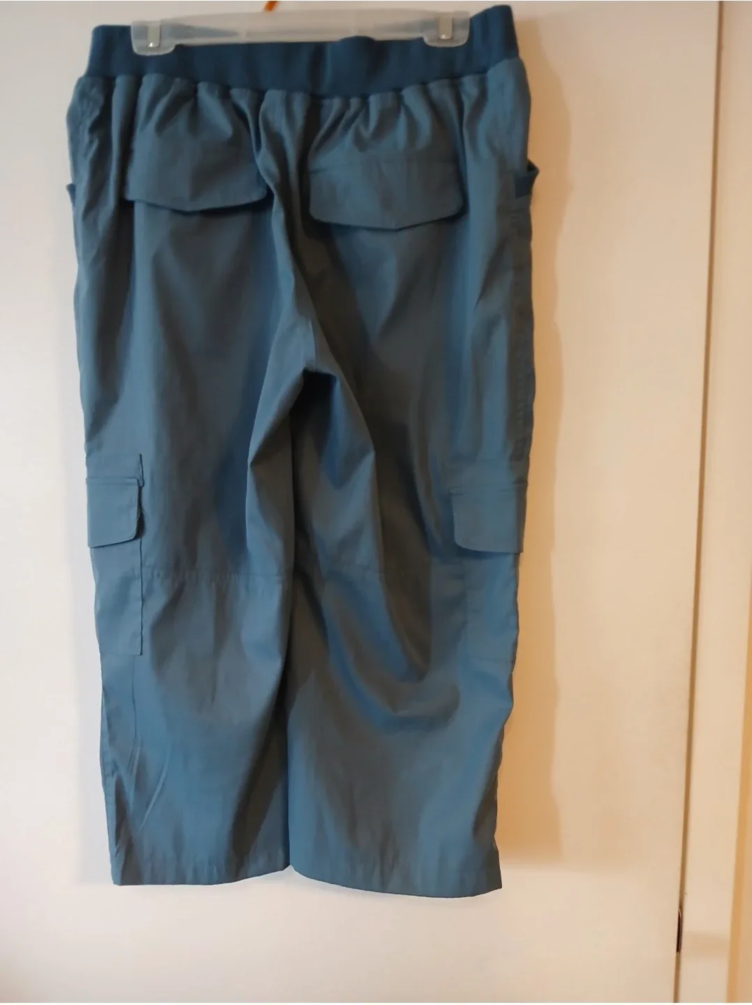 Gap Pants and Cargo Capris. $6 EACH. - photo 5