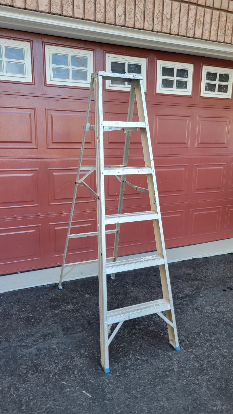 2 folding  Step Ladders  6ft & 3ft - photo 4