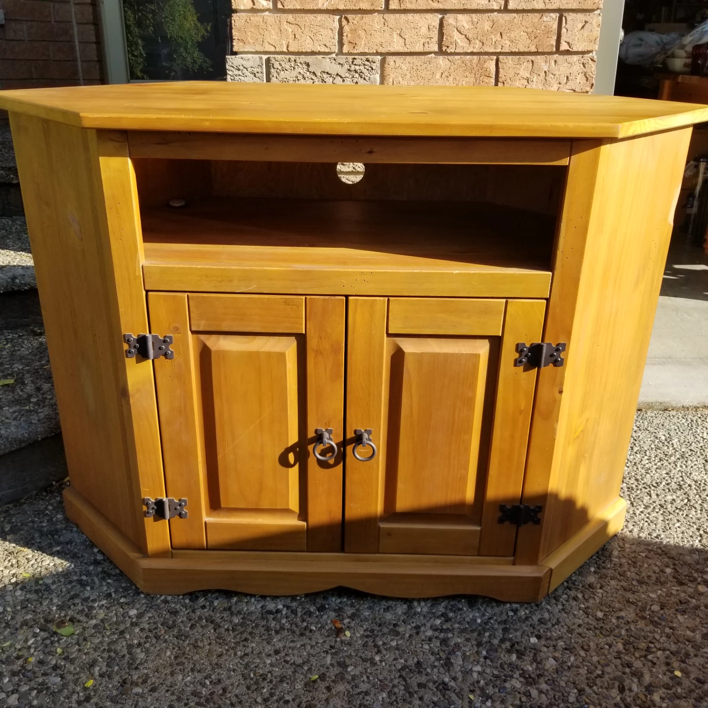Rustic Pine TV Cabinet - photo 4