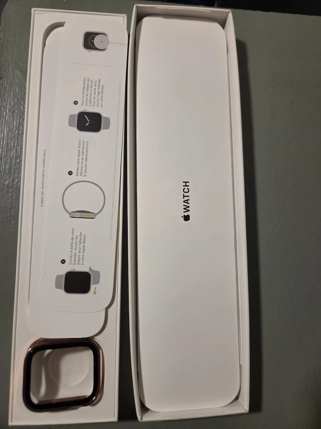 Apple Watch with Charging Cable and Case - photo 4