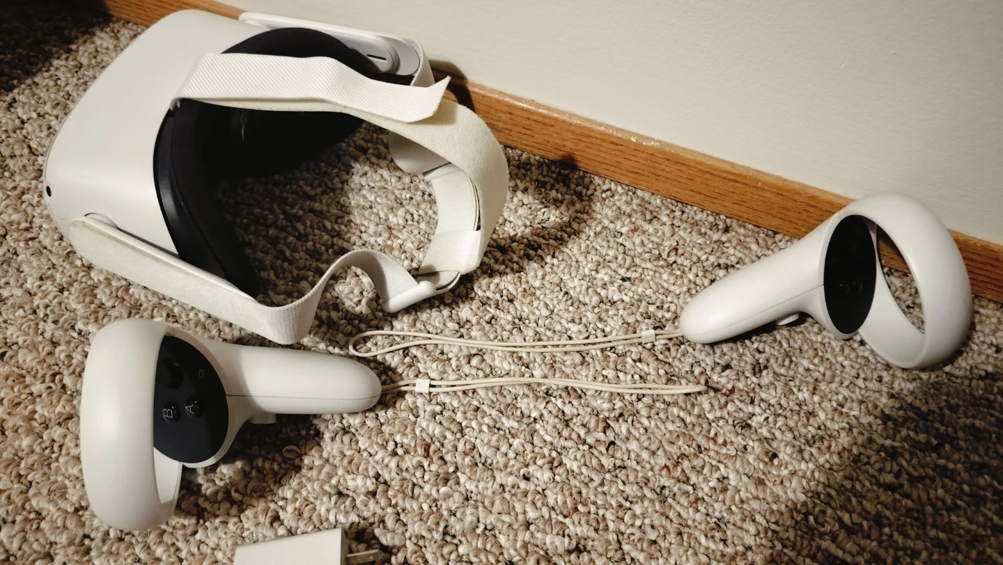 Meta / Oculus Quest 2 - photo 3