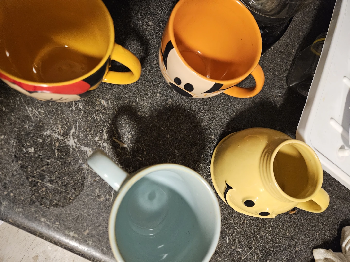 Set of 4 Assorted Character and Patterned Mugs 1$ each - photo 4
