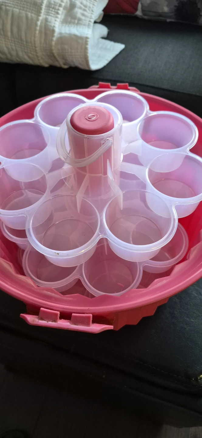 Cupcake Carrier and Display - photo 2