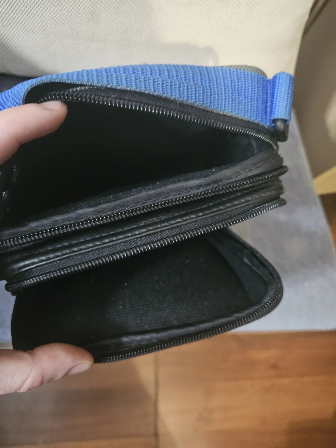 Case Logic shoulder bag - photo 2
