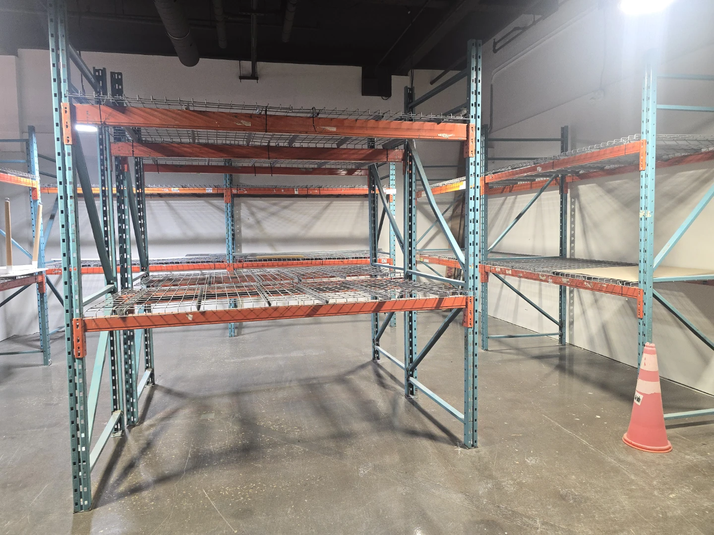 RACKS - photo 3