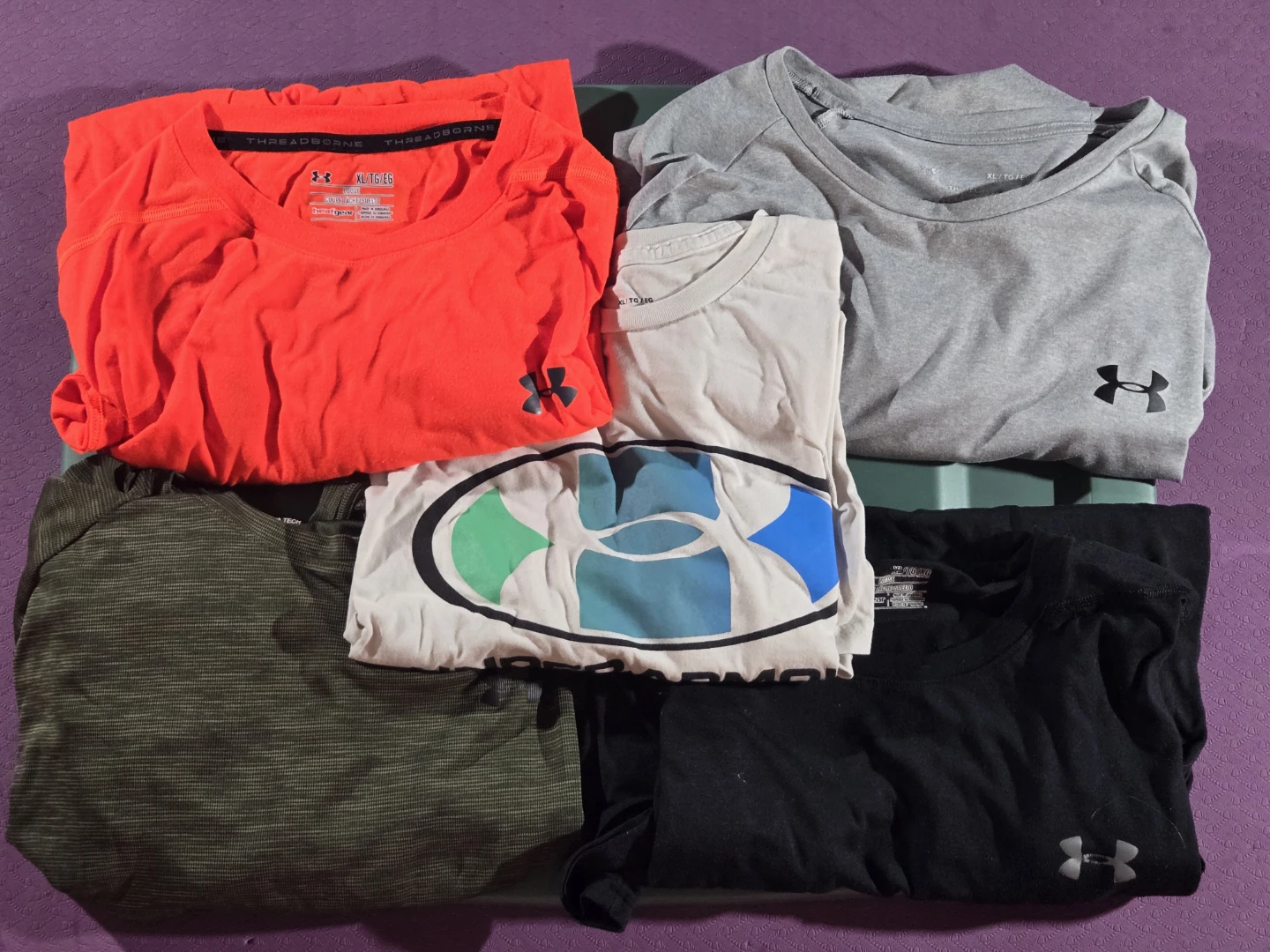 Men's XL Under Armour t-shirts(5).  EUC.