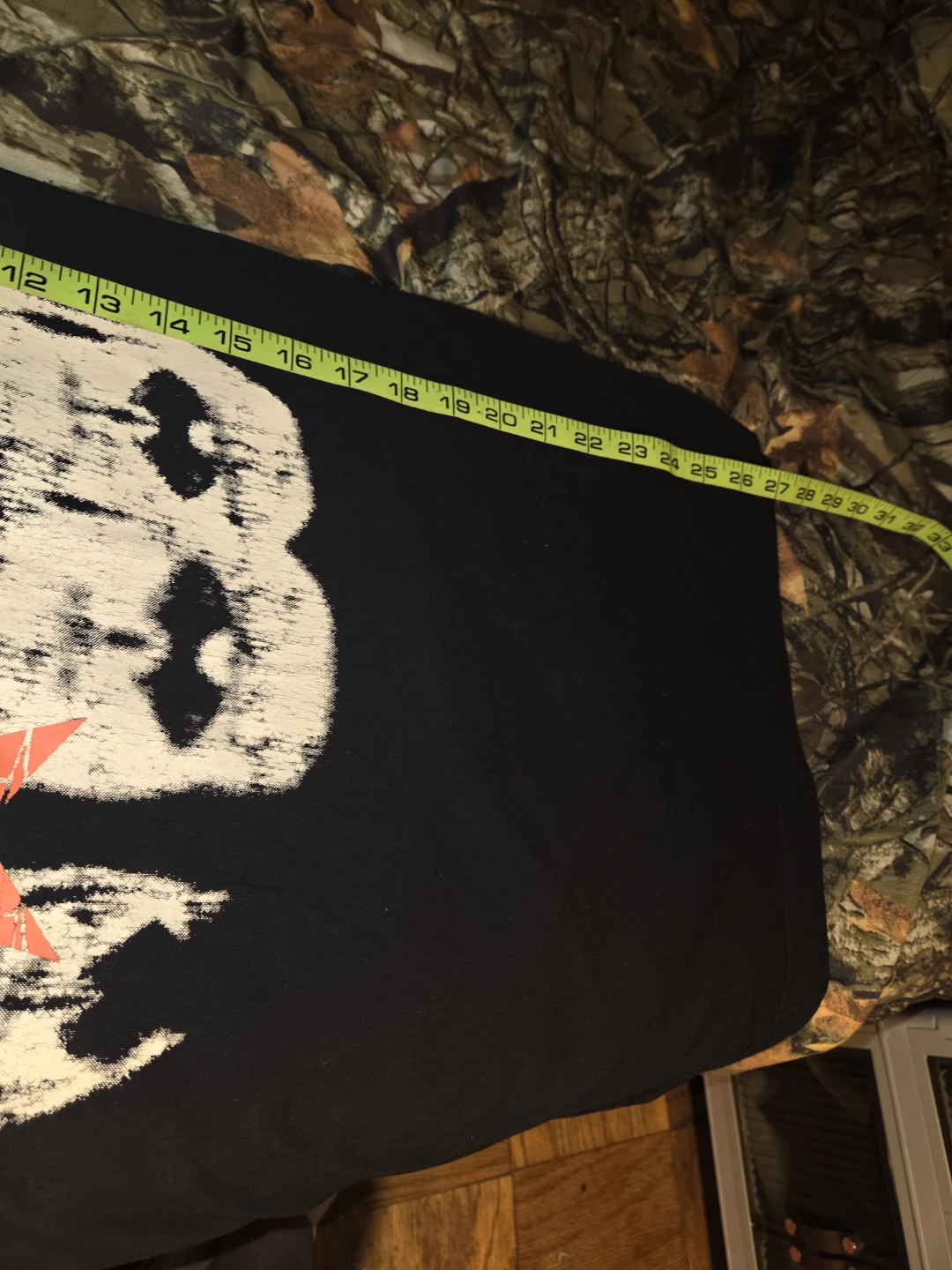 Romwe 'Masks & Cracked Star' Graphic T-Shirt in a Ladies L - photo 5