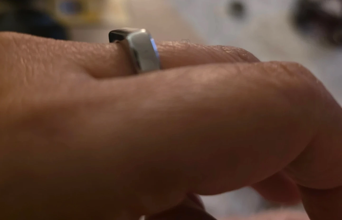 Minimalist silver-tone ring - photo 3