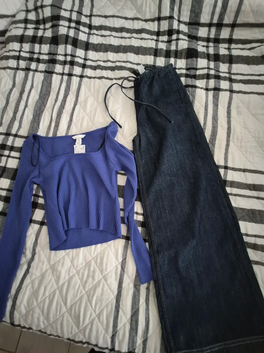 H&m medium shirt and size small wide leg jeans also from H&M.