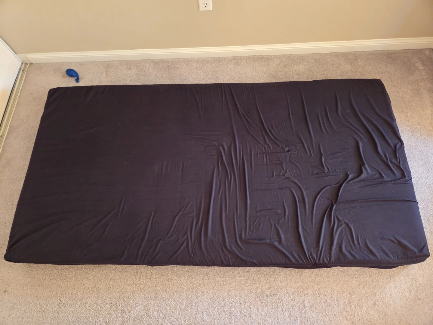 Moving Out - Butik Basiks Twin Size Fitted Sheet - photo 3