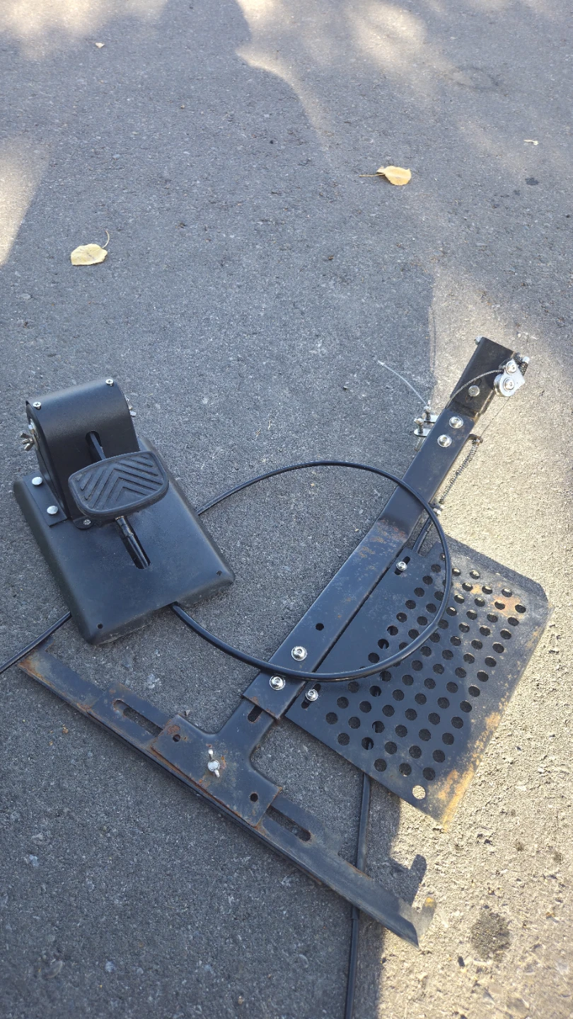 Second pedal, instructor pedal
