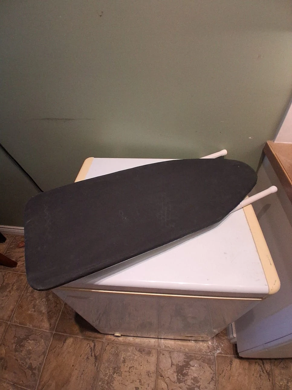 Compact Tabletop Ironing Board - photo 3