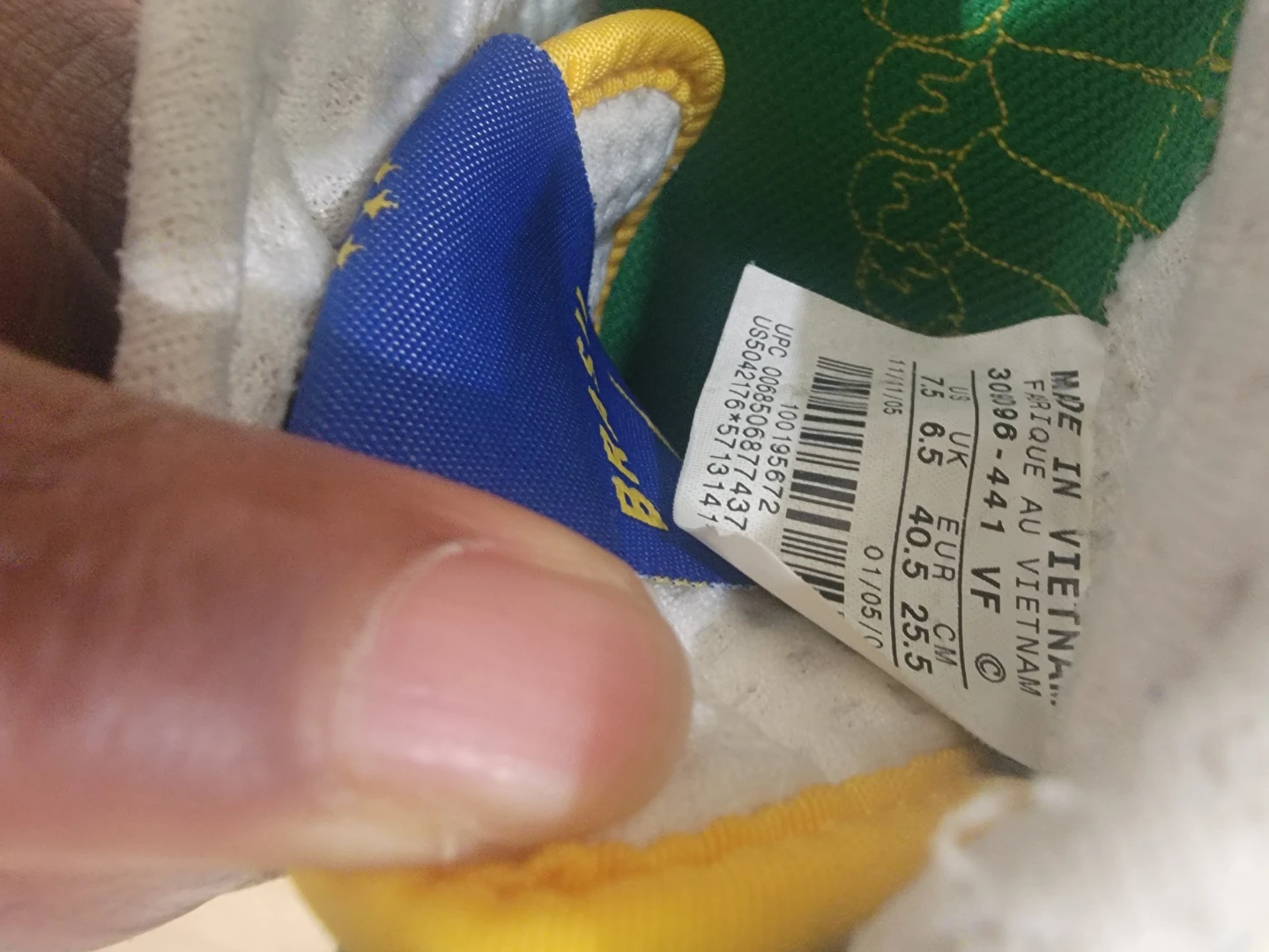 Nike Air Force 1 Brazil Size 7.5 - photo 5