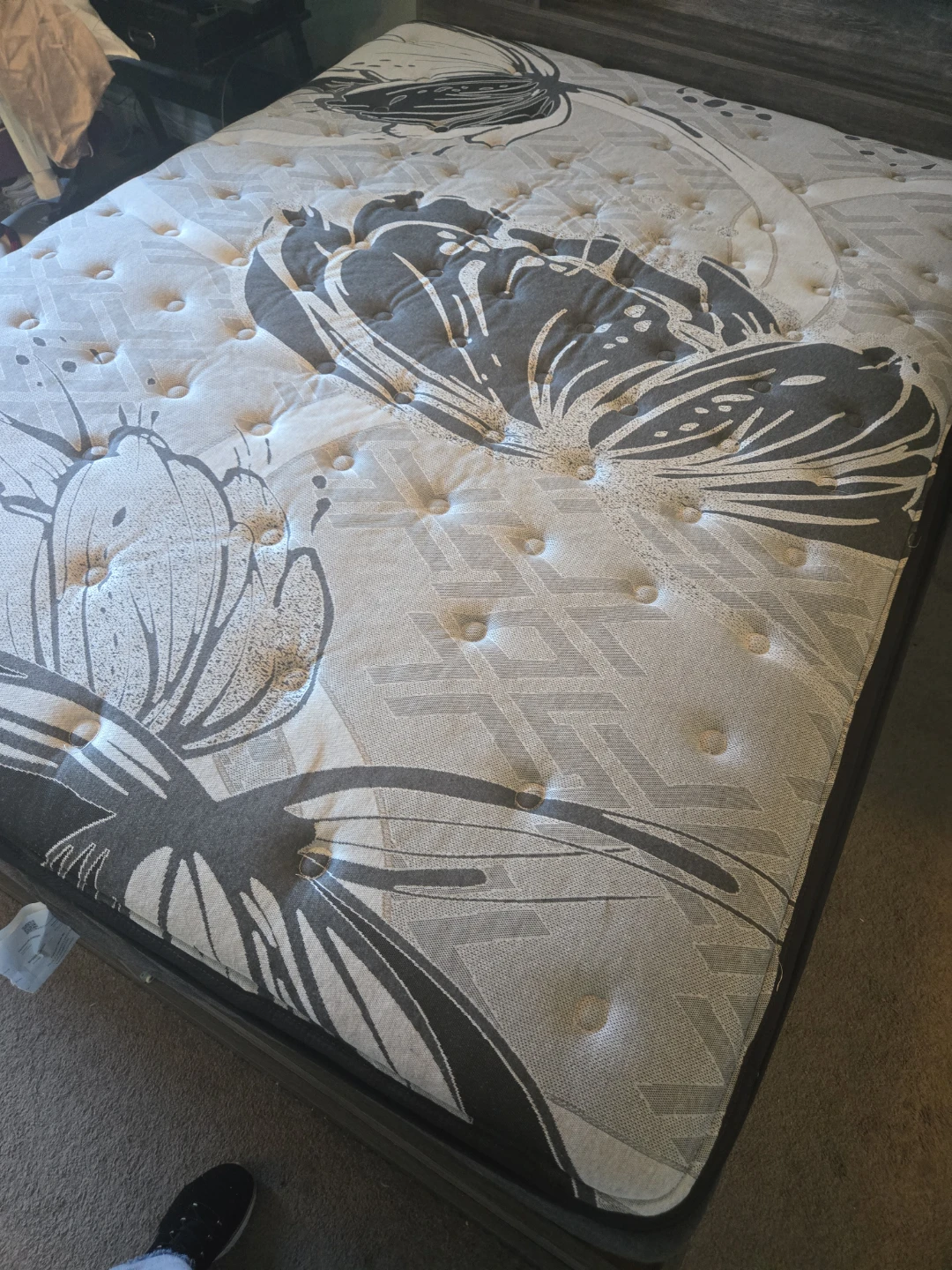 Queen  storage Bed frame with Sealy Posturpedic mattress - photo 2