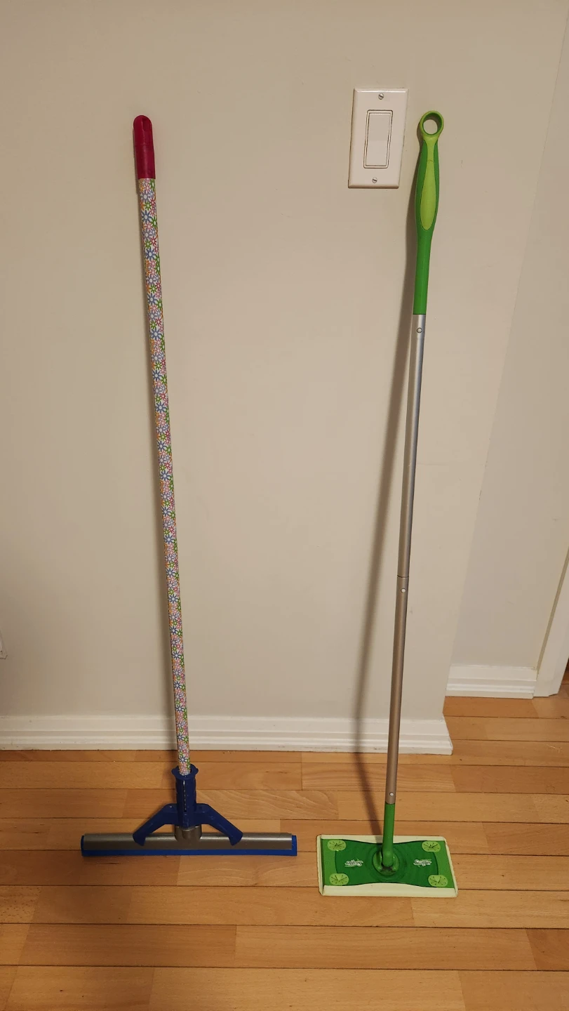 Swiffer Mop and Floor Squeegee